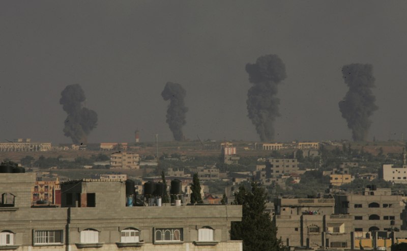 Κλιμακώνονται οι ισραηλινές αεροπορικές επιδρομές στη Λωρίδα της Γάζας - Media