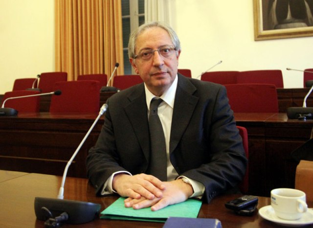 Ο Θεόδωρος Αμπατζόγλου νέος διοικητής του ΟΑΕΔ - Media