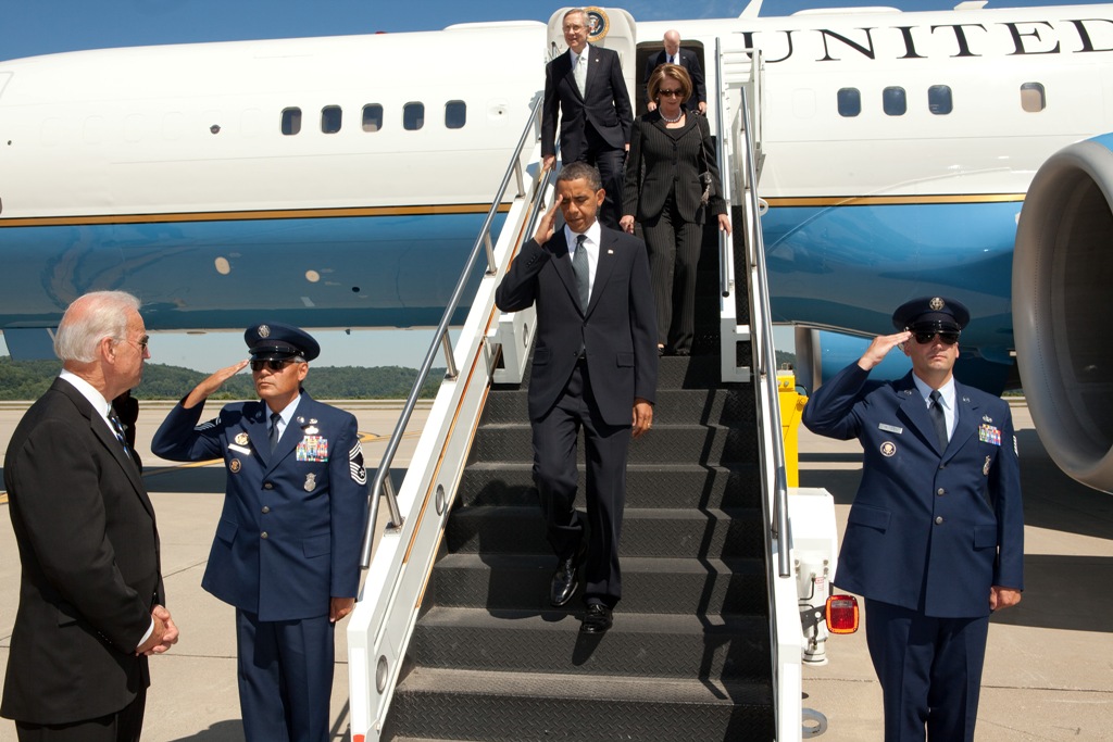 Χάκερ «έριξε» το Air Force One - Media