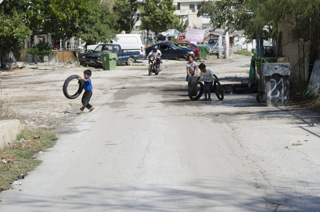 Σε αναβρασμό οι Ρομά Χαλανδρίου ενόψει της κατεδάφισης του καταυλισμού - Media