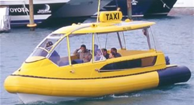 Θαλάσσιο ταξί συγκρούστηκε με βοηθητική λέμβο στο Πόρτο Χέλι – Πέντε τραυματίες - Media