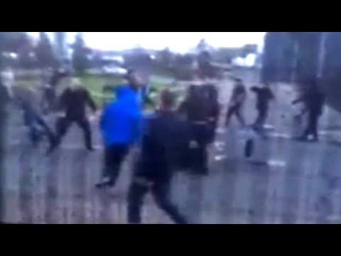 Χούλιγκανς δίνουν μάχη σώμα με σώμα στο Μάντσεστερ μετά το ντέρμπι της Σίτι με τη Γιουνάιτεντ (Video) - Media