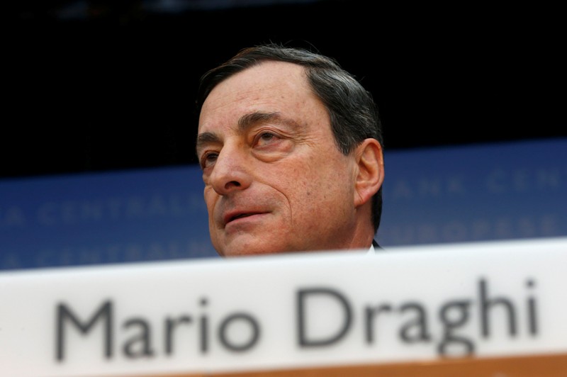 Ντράγκι: Δεν στηρίζουμε την ευρωζώνη εξαιτίας της πολυπλοκότητας της κατάστασης - Media