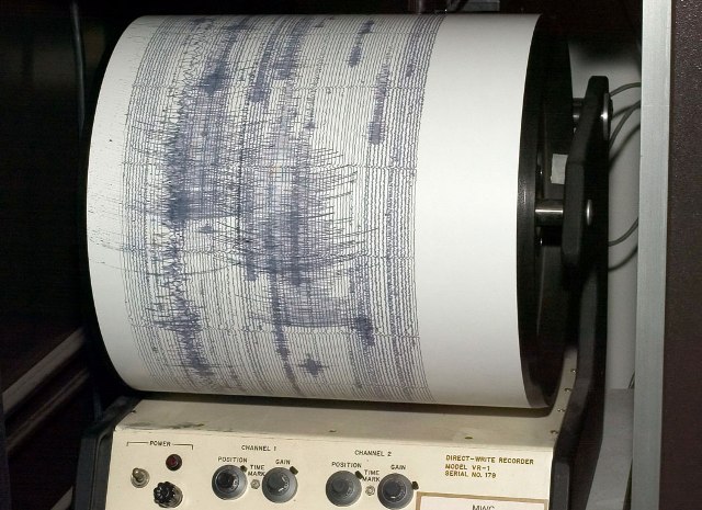 Σεισμός 5 ρίχτερ στη Μεσσηνία - Media
