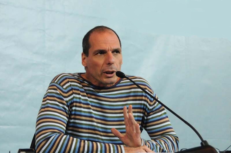Βαρουφάκης: Μη βιώσιμο το χρέος και θα κουρευτεί είτε το θέλει η Μέρκελ είτε όχι - Media