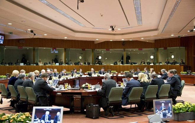 Σε διπλή δόση ελπίζει η κυβέρνηση από το σημερινό Eurogroup - Media