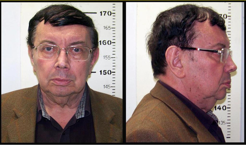 Οι φωτογραφίες του παιδόφιλου της Λάρισας - Media