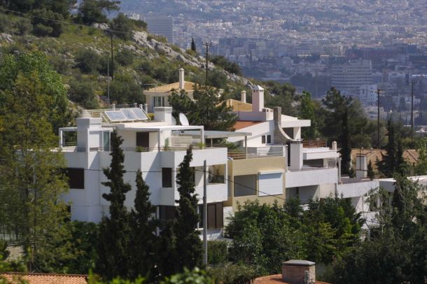 Επιστροφές φόρου σε όσους έχουν «τακτοποιήσει» αυθαίρετα - Media