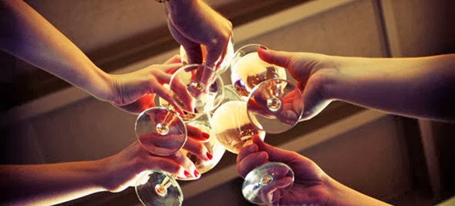 Eις υγείαν των κορόιδων - Media