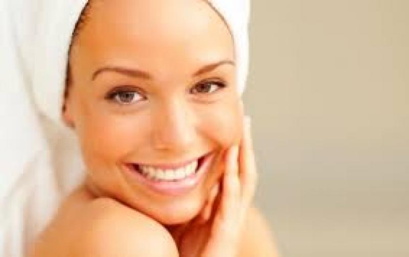 Καλυφθείτε με… αυγολέμονο και δεν θα χάσετε: Πέντε σπιτικές συνταγές ομορφιάς κρυμμένες στο ψυγείο μας - Media