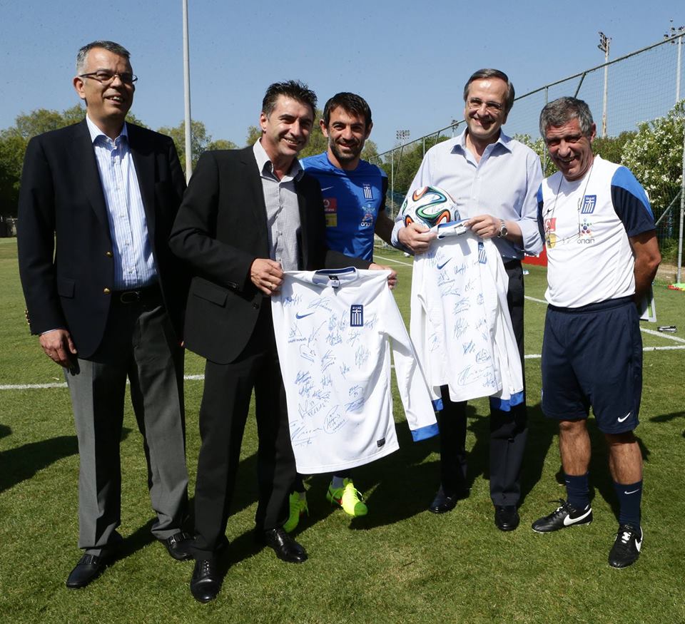 «Μυρωδιά» από Μουντιάλ πήρε ο Σαμαράς – Στην προπόνηση της Εθνικής μαζί με Ζαγοράκη - Media