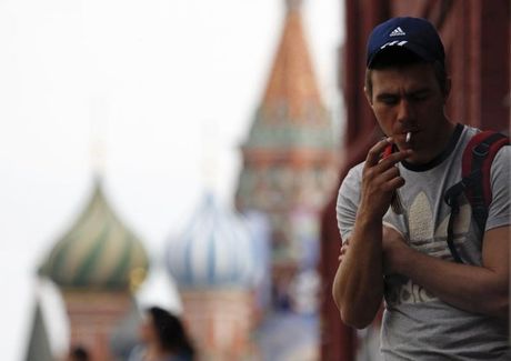 Ρωσία: Απαγορεύεται από αύριο το κάπνισμα σε εστιατόρια και μπαρ - Media