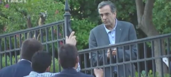 Στα κάγκελα του Μαξίμου ο Σαμαράς σχολιάζει τον ανασχηματισμό (video) - Media