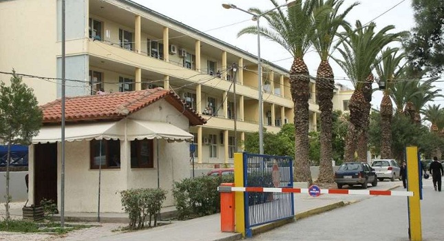 Τουρίστας δεν έβρισκε πτήση και… έκοψε τις φλέβες του! - Media