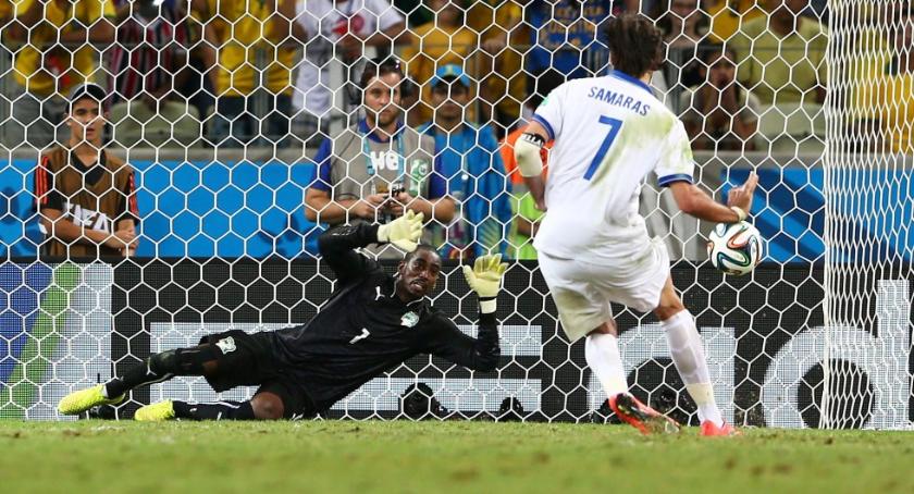 Η αντίδραση του Παπασταθόπουλου πριν εκτελέσει το πέναλτι ο Σαμαράς - Media