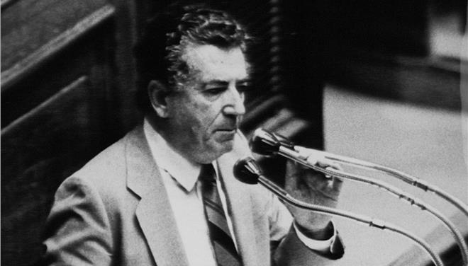 Πέθανε το ιστορικό στέλεχος του ΠΑΣΟΚ Γιώργος Χιωτάκης - Media