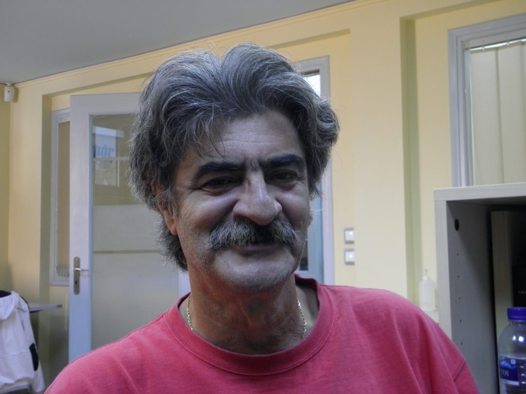 Πέθανε ο ηθοποιός Μπάμπης Αλατζάς - Media