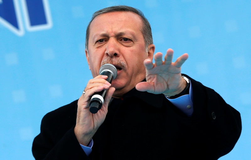 Προκλητικός Ερντογάν: Ταραχοποιός και τρομοκράτης ο Μπερκίν Ελβάν - Media