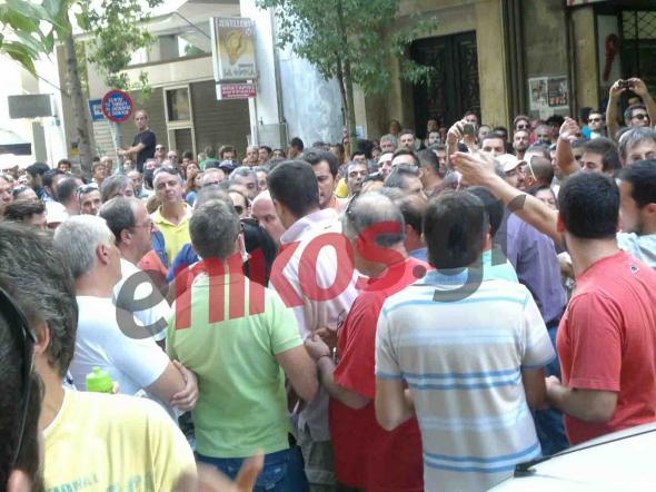 «Στρίμωξαν» τον Μιχελογιαννάκη - Media
