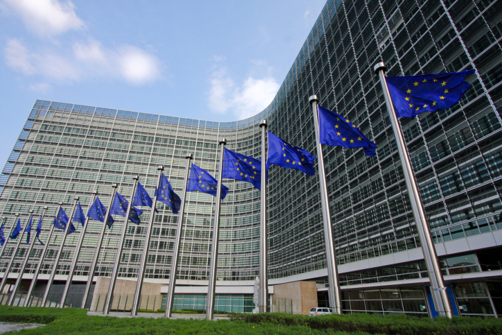 Κομισιόν: Ασυμβίβαστες με την νομοθεσία της ΕΕ οι προτάσεις της Τρόικα για τα εργασιακά - Media