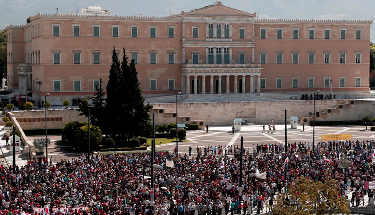 Χιλιάδες εργαζόμενοι στους δρόμους - Media