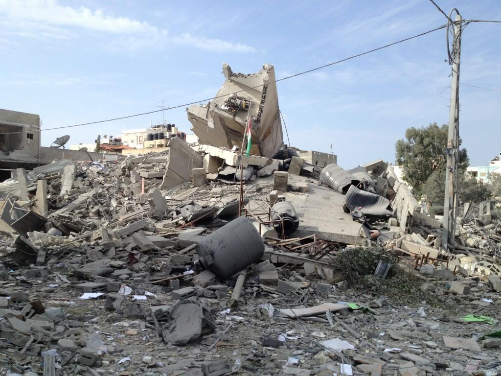 Διακόσιες αεροπορικές επιδρομές εναντίον της Γάζας - Media