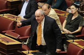 Μήνυση εναντίον του «χαρτογιακά» Τόμσεν θα καταθέσει ο Κουίκ - Media