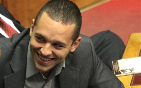 Στη Βουλή η δικογραφία για το χαστούκι του Κασιδιάρη - Media