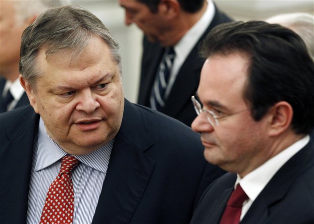 Εκτός ΠΑΣΟΚ ο Παπακωνσταντίνου - Media