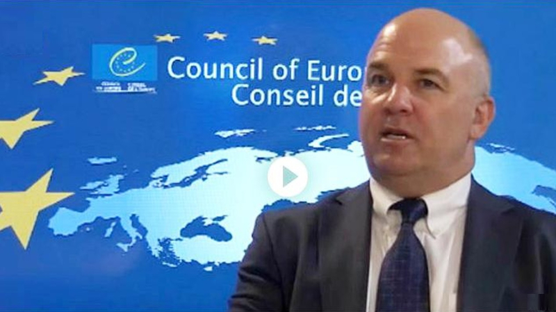 Η Κομισιόν καλεί την κυβέρνηση να σταματήσει τις παράνομες επαναπροωθήσεις μεταναστών - Media