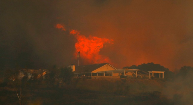 Σε πύρινο κλοιό η Καλιφόρνια (Photos-Video) - Media