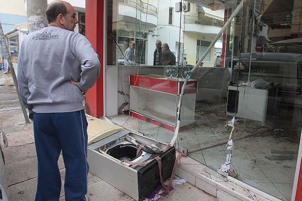 Ξεκίνησε η καταγραφή των ζημιών σε επιχειρήσεις από τις πλημμύρες - Media