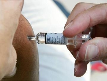 Άρχισε ο εμβολιασμός  - Media