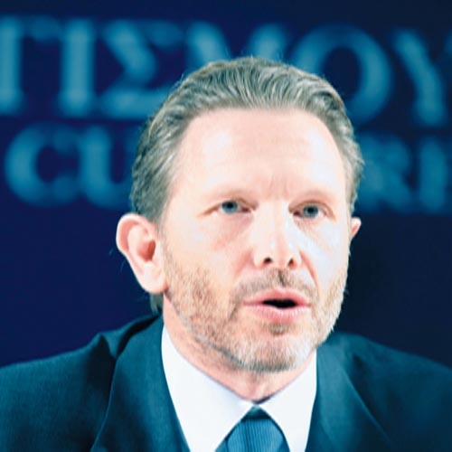 Νυστέρι στην ΕΡΤ - Media