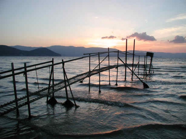 Διακρατική συμφωνία για τις Πρέσπες - Media