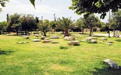 SOS για την Ακαδημία Πλάτωνος - Media