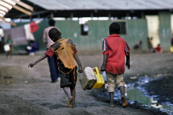 Για μια σταγόνα... νερό - Media