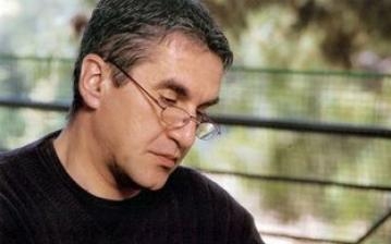 Κι οι λυχνίες μας ληγμένες... - Media