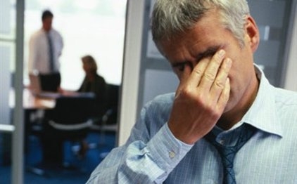 Η κρίση μας… αρρωσταίνει    - Media