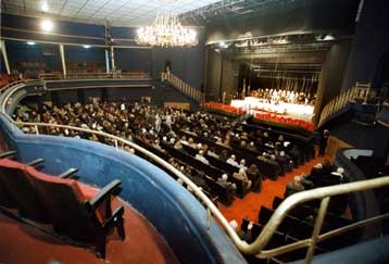 Περικοπές στην Εθνική Λυρική Σκηνή  - Media