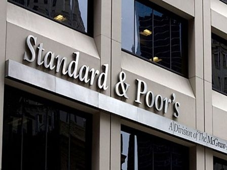 Υποβαθμίζει την Ισπανία ο S&P - Media