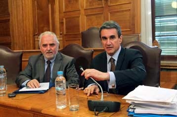 Παραιτήσεις,απολύσεις,αποζημιώσεις και ο Ανδρέας Λοβέρδος - Media