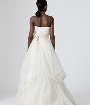 «Πράσινο»… νυφικό - Media