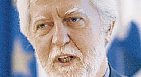 Δεν έχουν υποβάλει ποτέ φορολογική δήλωση εφοριακοί!!! - Media