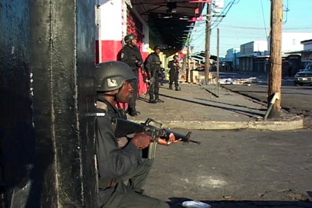 Δεκάδες νεκροί από τις συμπλοκές στην Τζαμάικα - Media