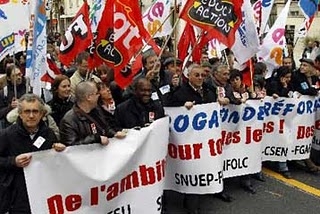 Μαζικές διαδηλώσεις στη Γαλλία - Media