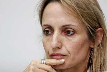 Στα χέρια του κράτους παραμένει η ΔΕΗ - Media