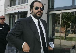 Οριστική η παραίτηση Πατέρα - Media