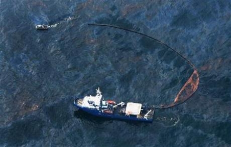 Η πετρελαιοκηλίδα απειλεί τέσσερις πολιτείες των ΗΠΑ - Media