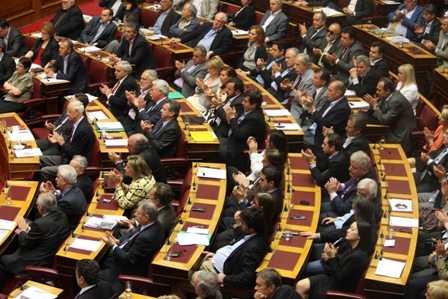 Το πόρισμα για το Βατοπέδι στην Ολομέλεια της Βουλής - Media